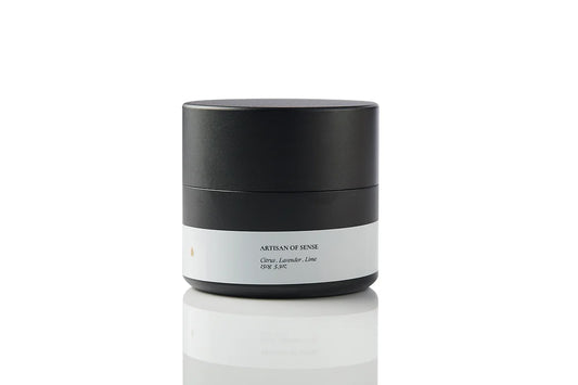 Travel-friendly soy tin candle, natural Citrus, Lavender & Lime scent, UK eco-friendly wax, cotton wick. Invigorating botanicals for a refreshing and clarifying
