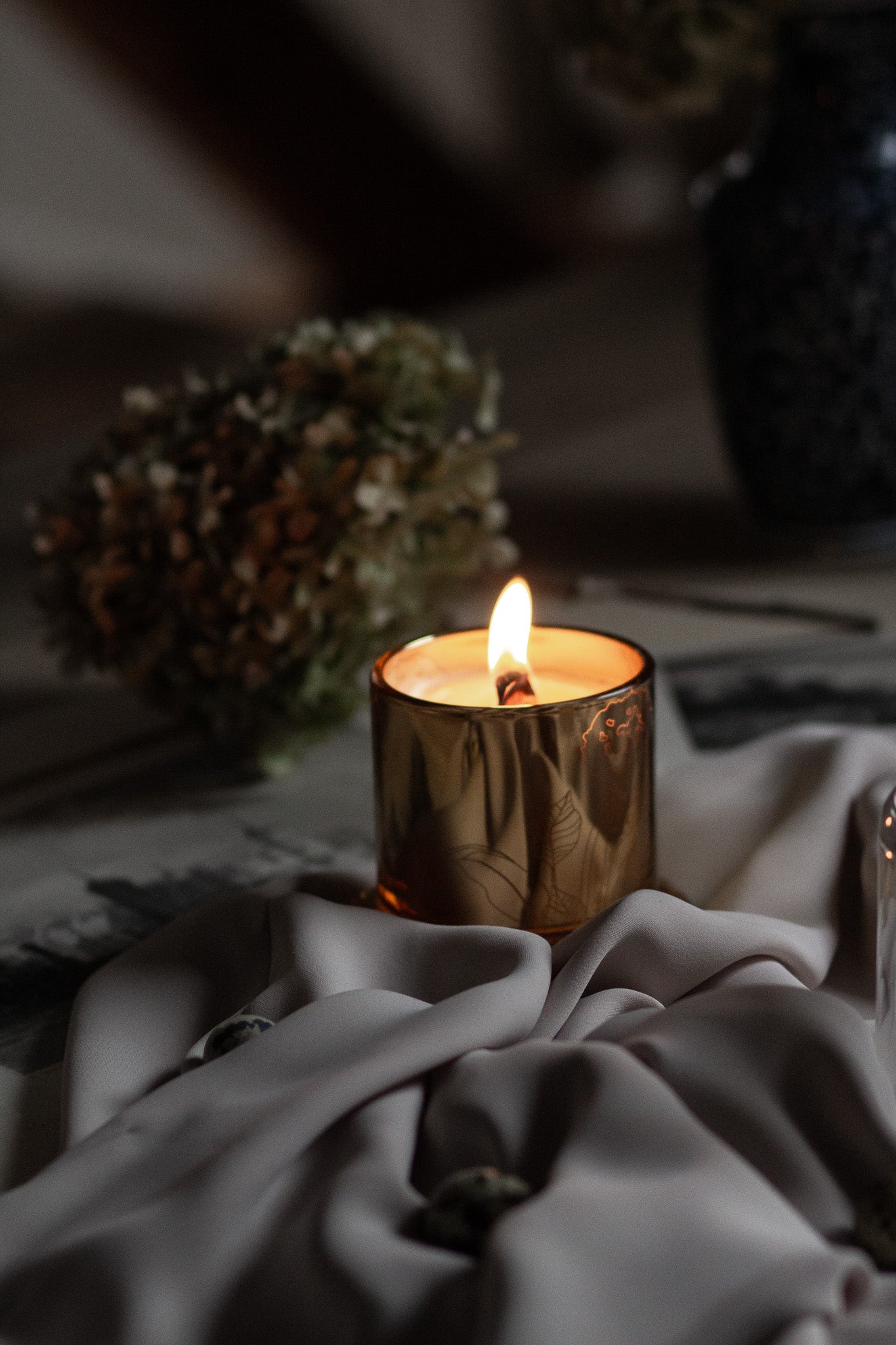 Soy candle with wooden wick, natural lavender, citrus, orange blossom, musk, and oud fragrances. Home fragrance gifts