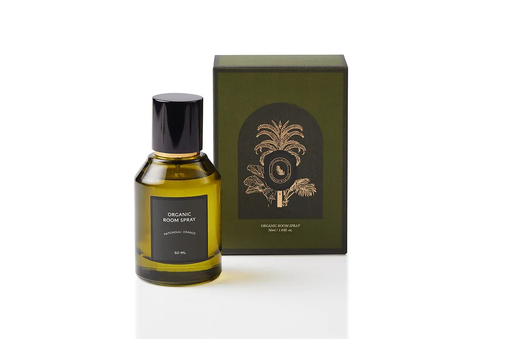 Long-lasting botanical spray made with natural ingredients and essential oils. Alcohol-free and eco-friendly. Use on body, in rooms, or on linens. Scent: Patchouli & Orange.