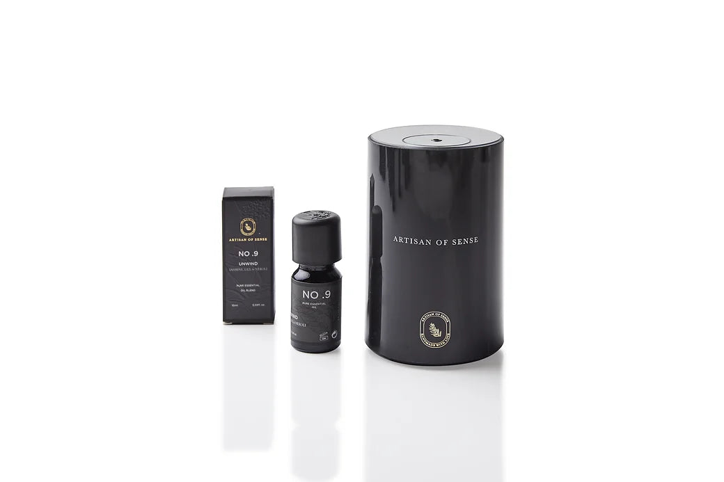 Aroma: Jasmine, Lily & Neroli for Unwind.
Versatile essential oil for various applications.