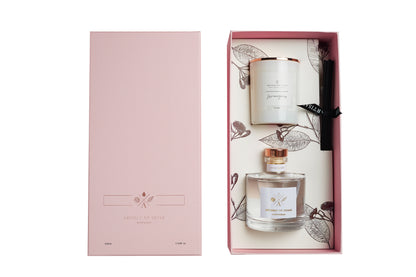 Enhance any space with the long-lasting natural fragrance of this reed diffuser, free from alcohol and DPG and housed in sustainable packaging. Vegan & cruelty-free, refills sold separately. Scent: Winter Wonderland.