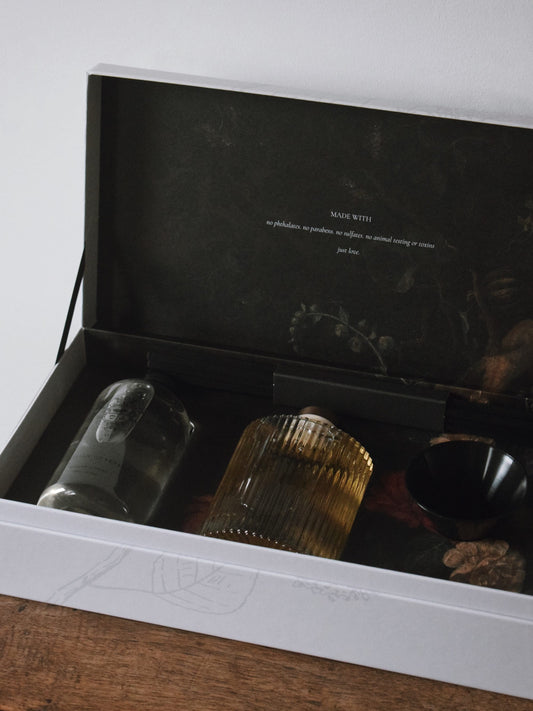 Luxury Diffuser and Refill Gift Set by Artisan of Sense, 180ml reed diffuser with 280ml refill, handcrafted in Singapore